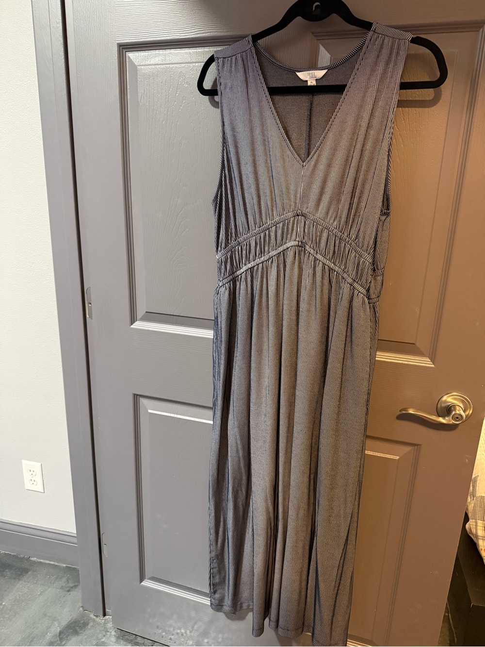 Time and Tru Gray Sleeveless V-Neck Maxi Dress